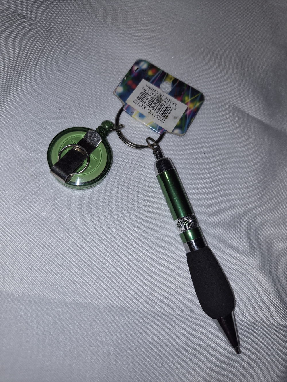 retractable badge reel With pen